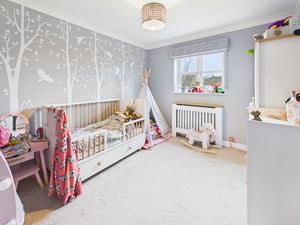 Bedroom- click for photo gallery